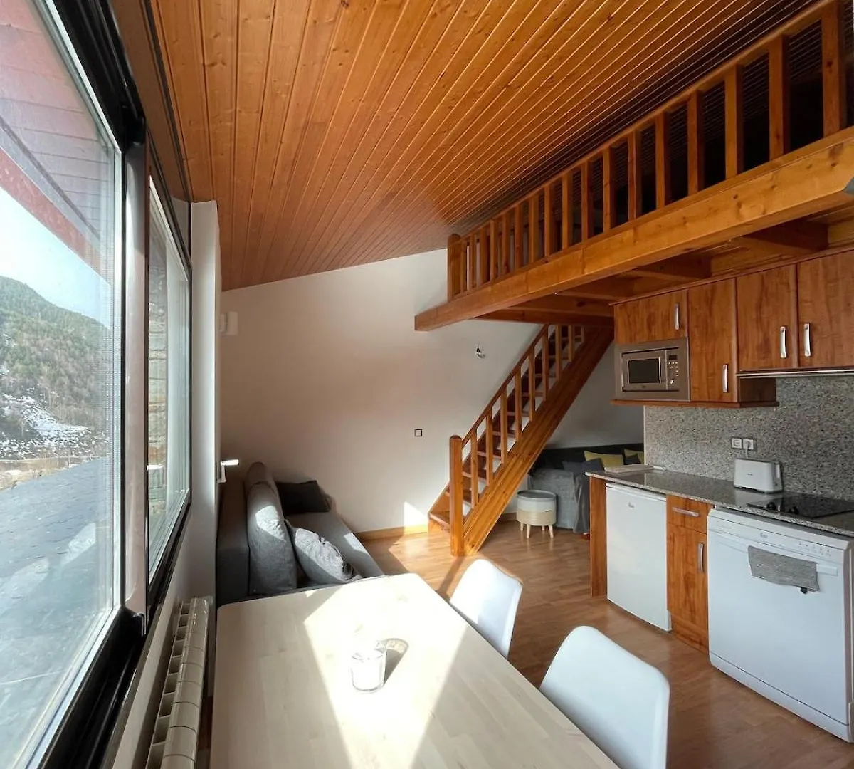 Apto A 300Mts Gondola Tarter Andorra Apartment Les Escaldes